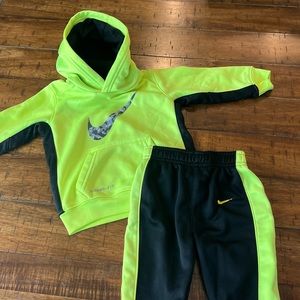 💥2/$20 Nike jogger set - hoodie & pants - 12 months baby